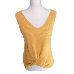 MOON & MADISON Women’s Sleeveless Sweater Tank Size L